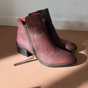 Golo Boots x Free People Burgundy Bootie Ankle Boots Women’s Sz 8.5